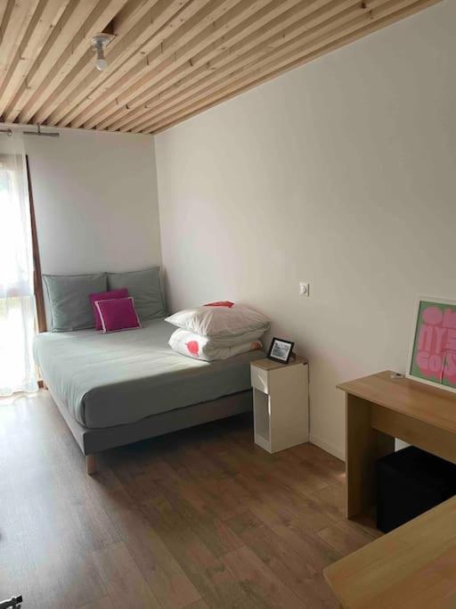 Prego , Cosy Flat Next To Disneylandparis 尚特洛普恩布里 外观 照片
